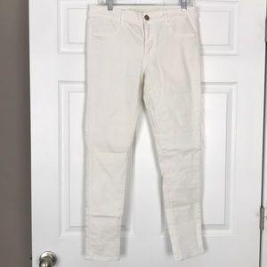American Eagle “Super Super Stretch” White Jegging